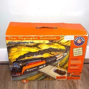 Vtg 1999 Lionel Learning Curve The Daylight Limited Action Crossing Set 92822